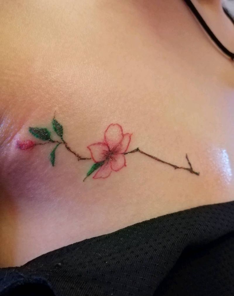 小清新疤痕遮盖纹身图片_胸部水彩纹身图案