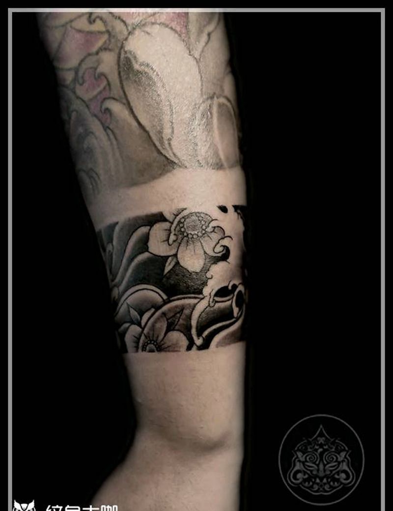 传统臂环纹身图片_手臂新传统臂环纹身图案