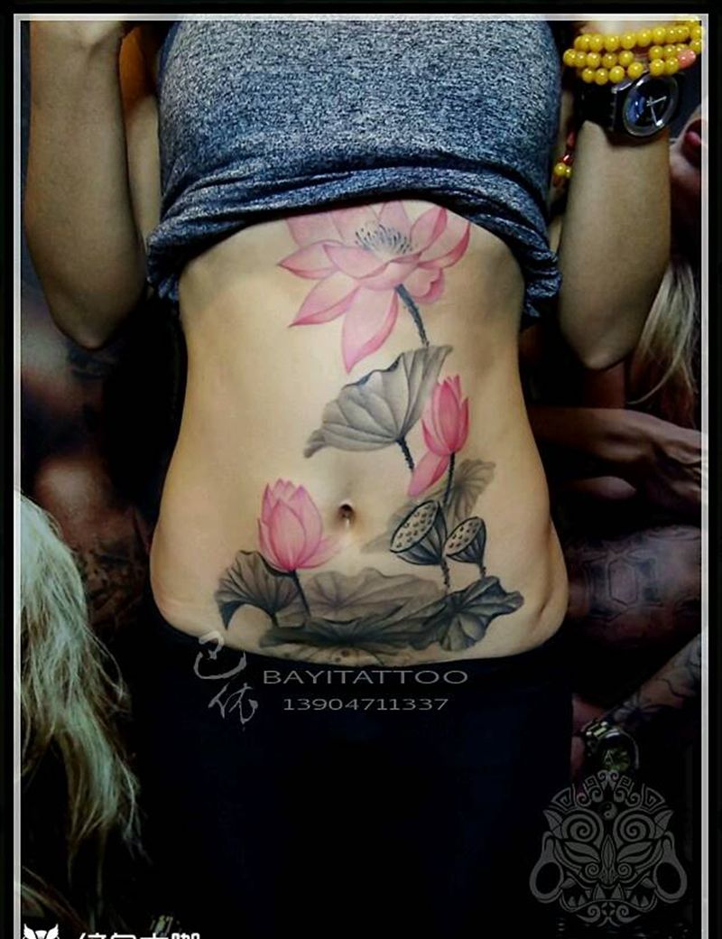 莲花遮盖胎记纹身图片_腹部国画内蒙古纹呼市巴依纹身图案