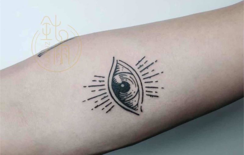 上帝之眼纹身图片_手臂纹身图案