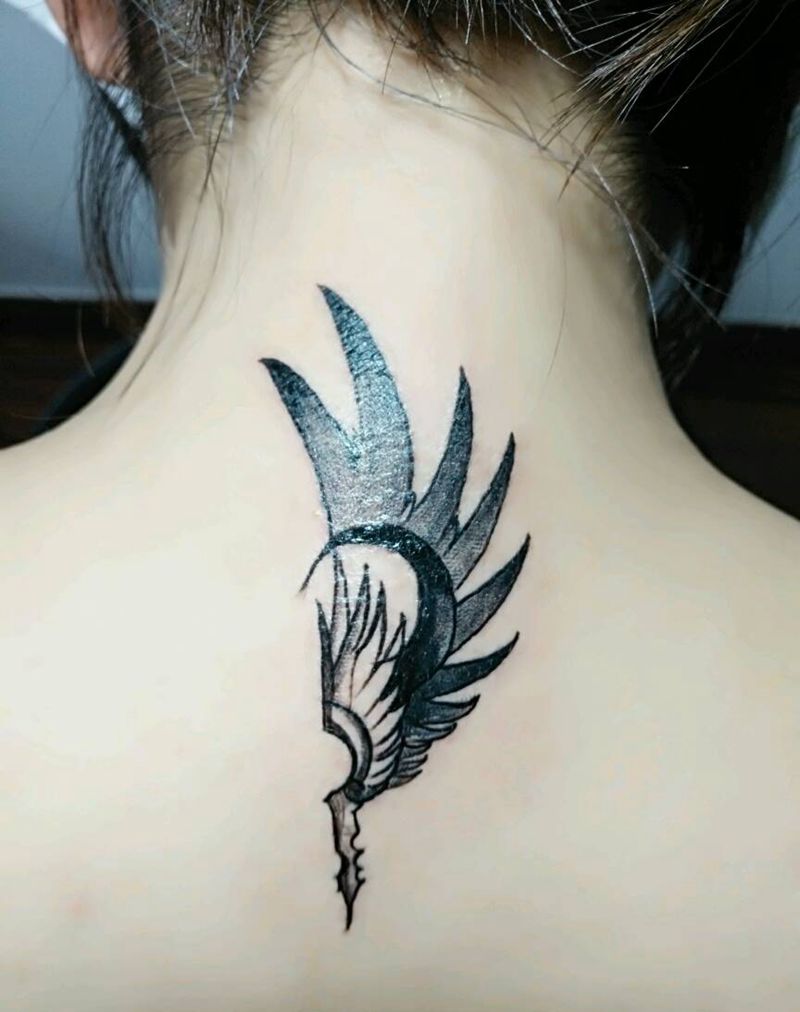 羽毛笔纹身图片_颈部纹身图案