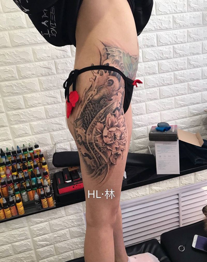 鱼纹身图片_手稿腿部传统动物纹身图案