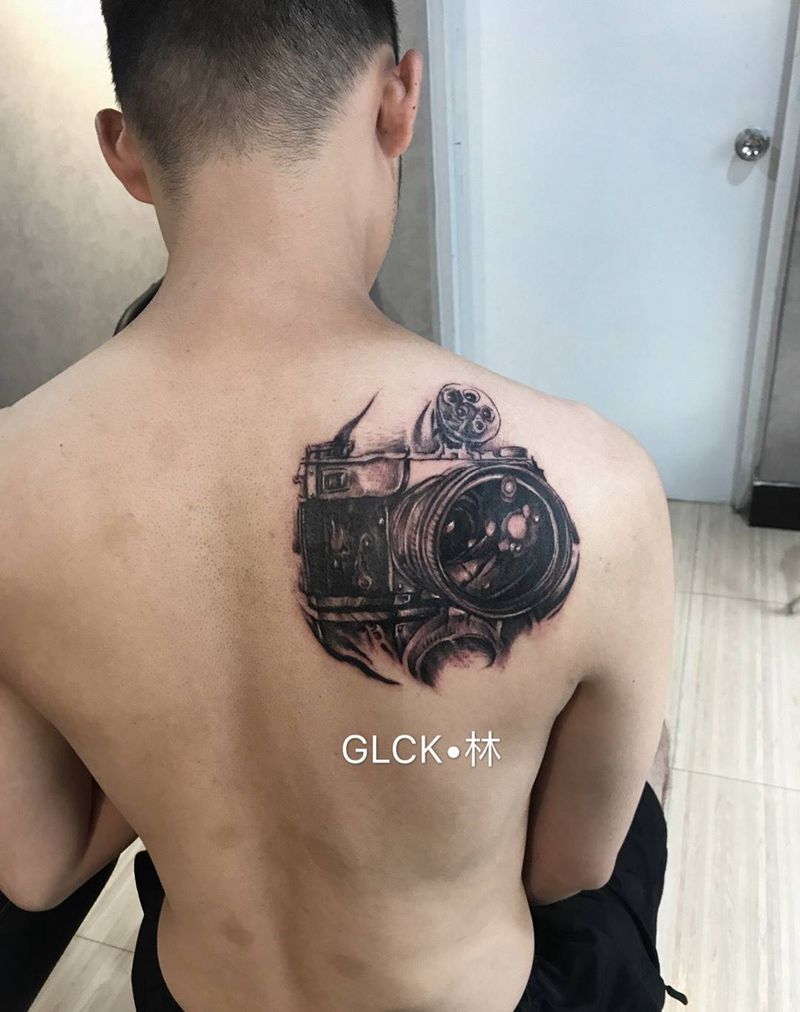 照相机纹身图片_背部传统静物纹身图案