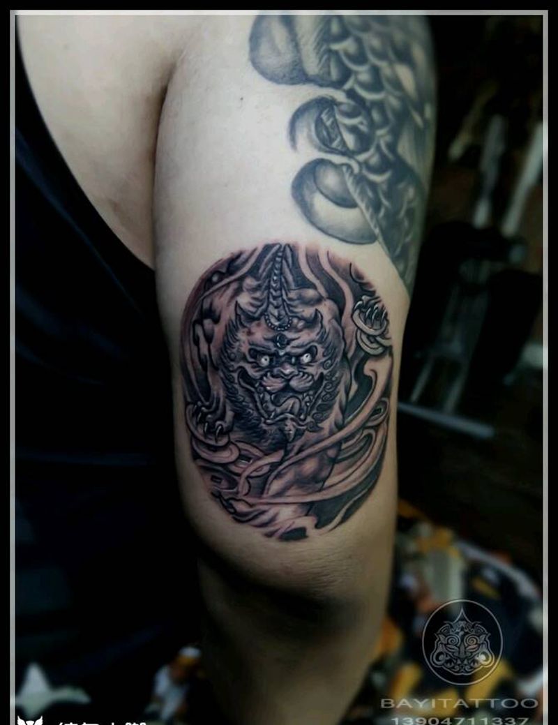 小貔貅纹身图片_手臂新传统貔貅纹身图案