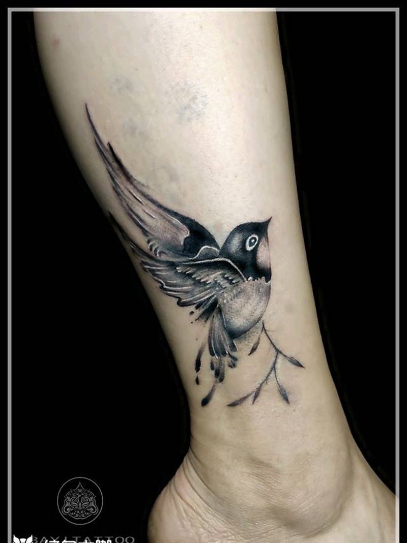 燕子遮盖旧纹身纹身图片_脚部水墨燕子遮盖纹身图案