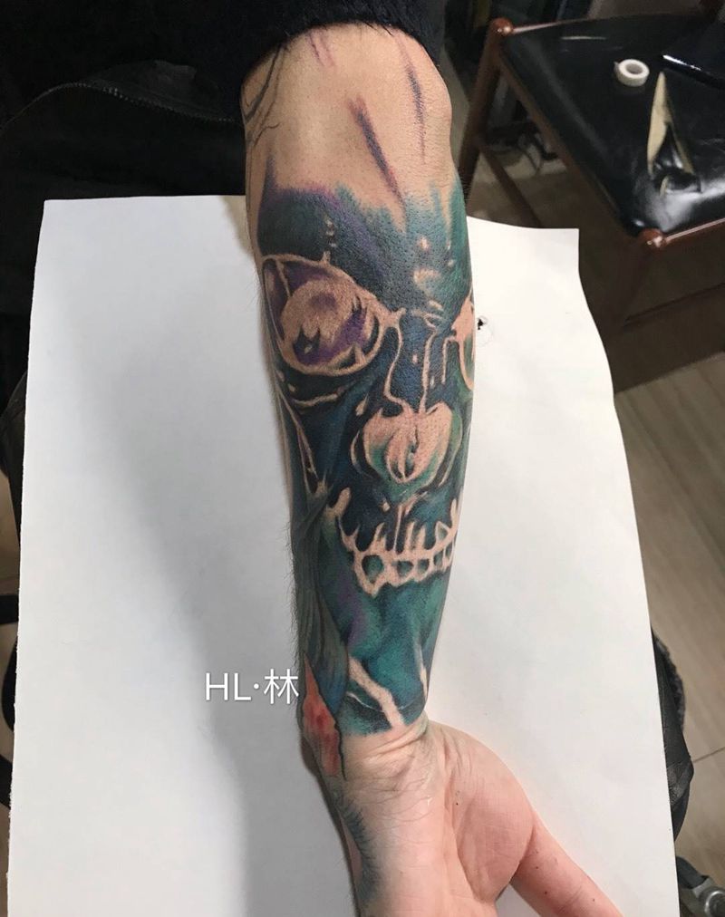 骷髅纹身图片_插画手臂欧美鬼神纹身图案