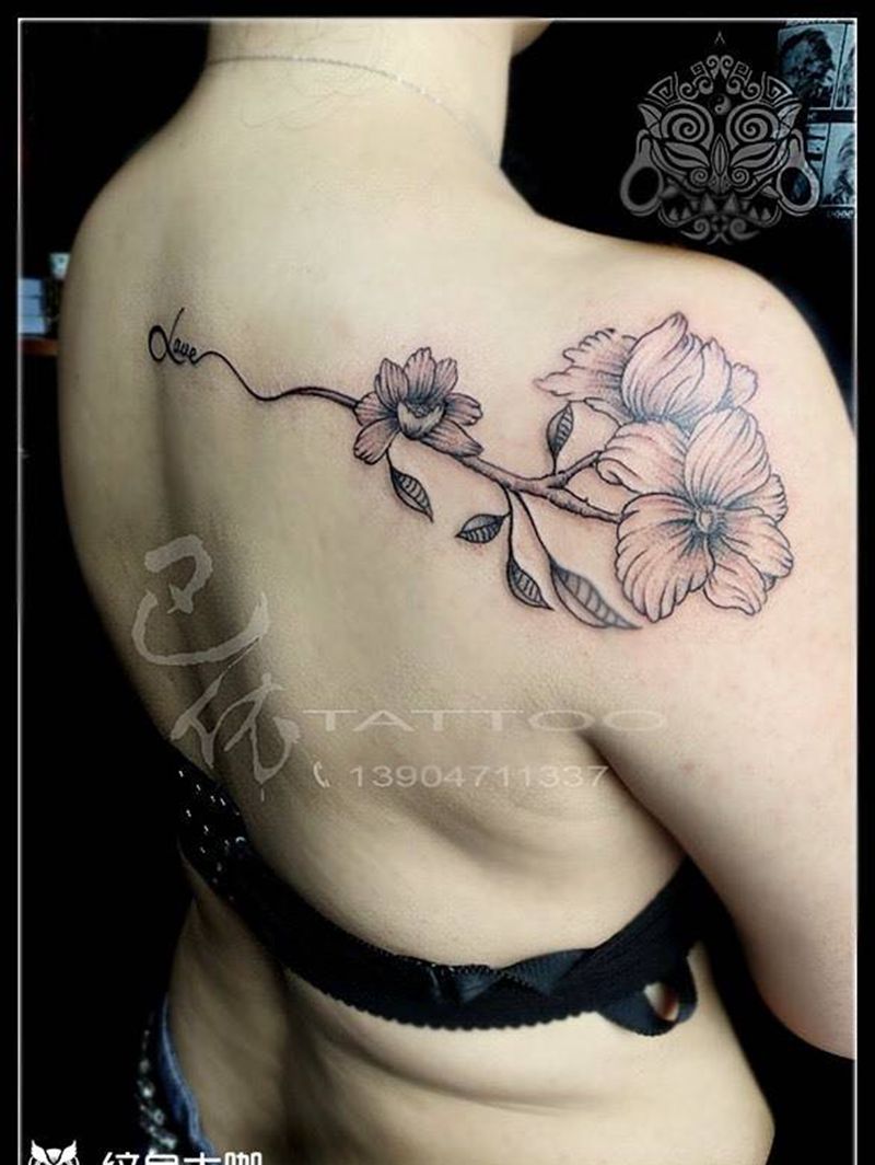俩美女纹身图片_肩部腹部清新欧美巴依纹身内蒙古纹身专业纹身纹身图案