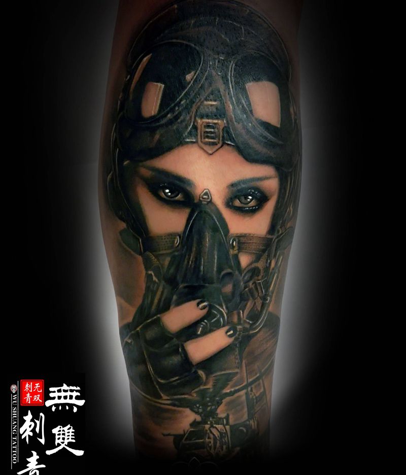飞行员纹身图片_腿部欧美写实纹身图案