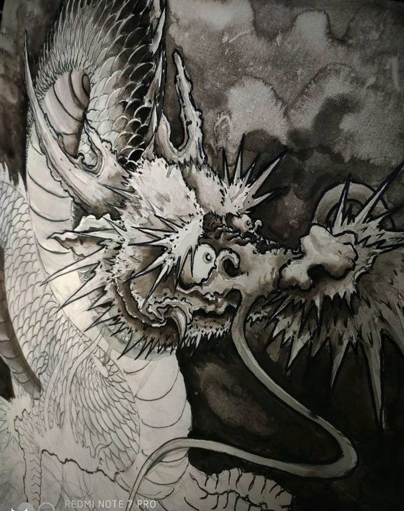 水墨龙局部纹身图片_背部水墨原创水墨龙纹身图案