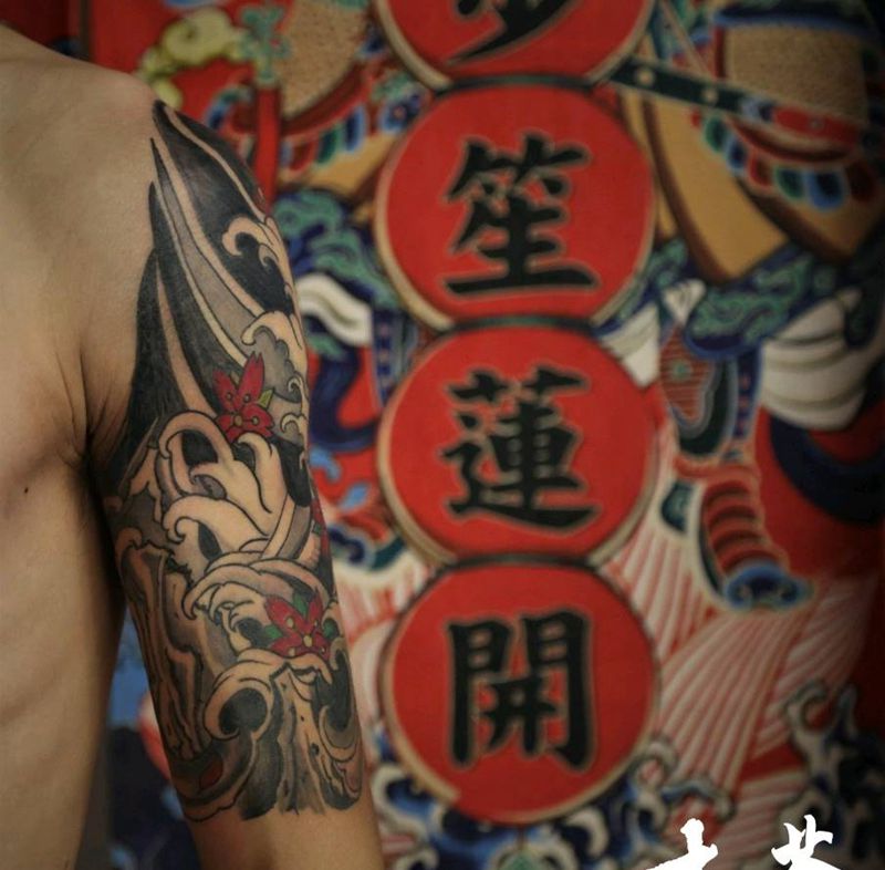 包大臂纹身图片_手臂老传统新传统纹身图案