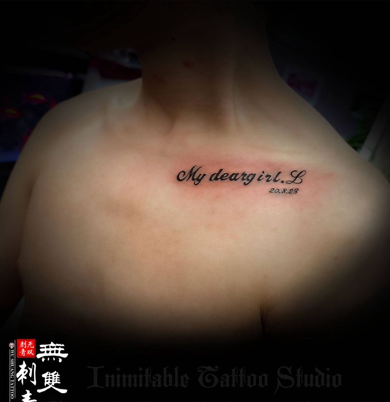 锁骨小英文纹身图片_胸部花体字纹身图案