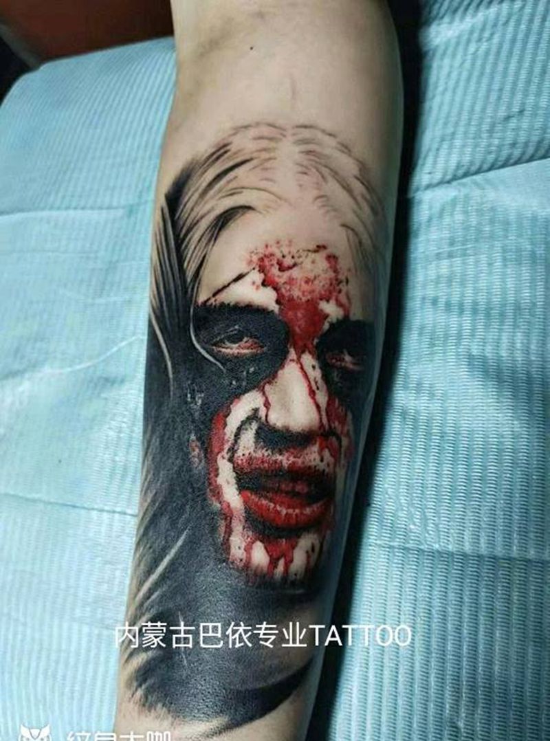 彩色肖像待续纹身图片_手臂欧美写实待续纹身图案