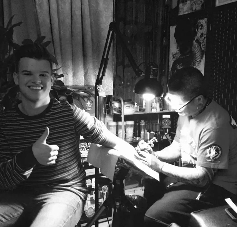 蒙文字纹身图片_巴依内蒙古专业字符原创手臂纹身图案