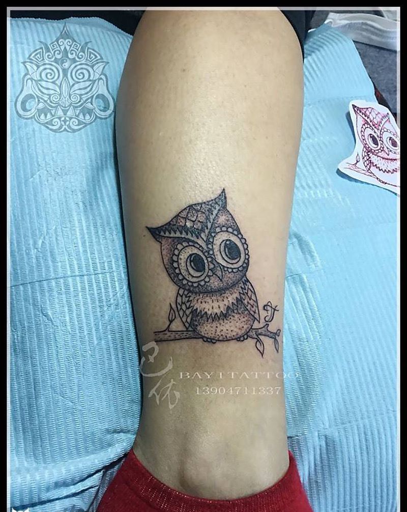 点刺猫头鹰纹身图片_内蒙古巴依专业培训点刺纹身图案