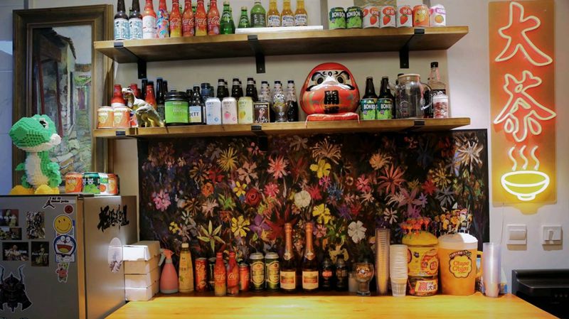 环境纹身图片_胸部新传统欧美写实纹身图案