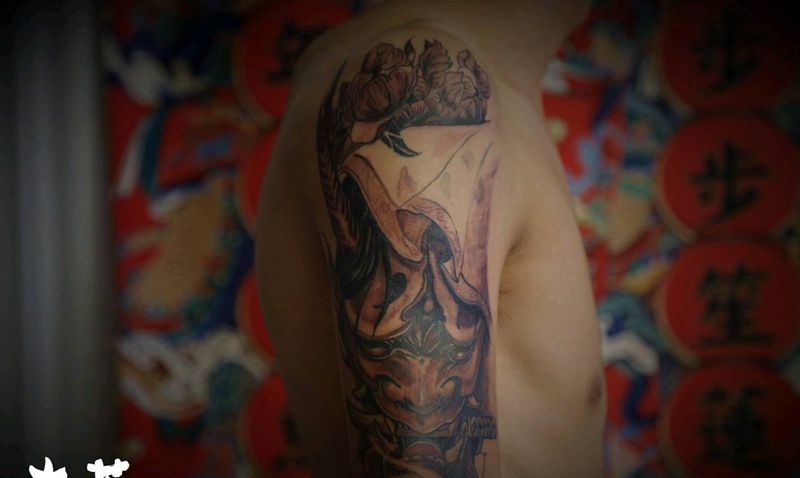 般若纹身图片_肩部手臂老传统纹身图案