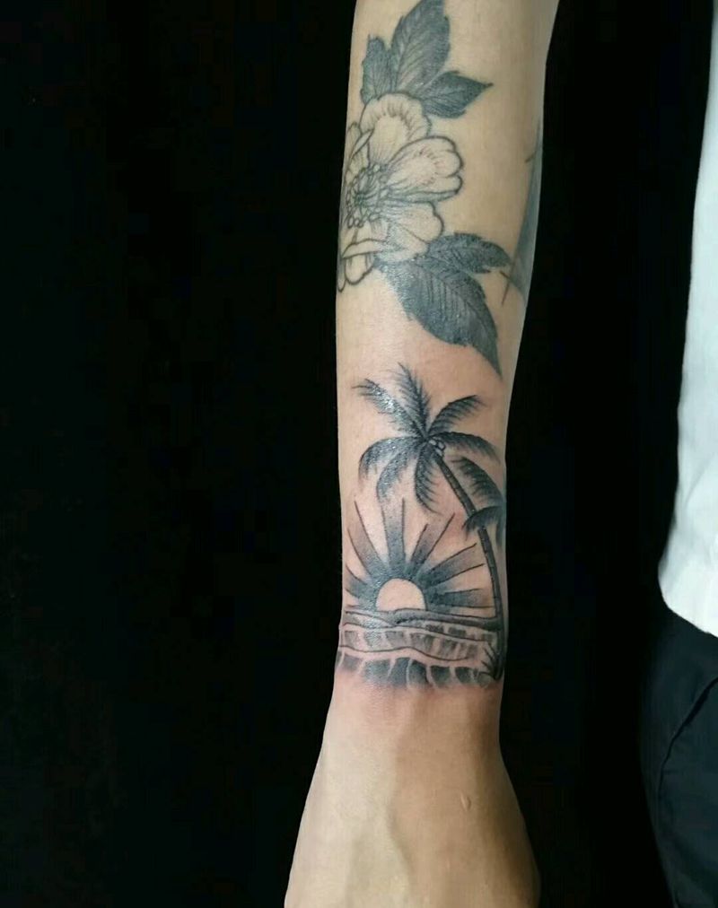 school纹身图片_手臂Old School纹身图案