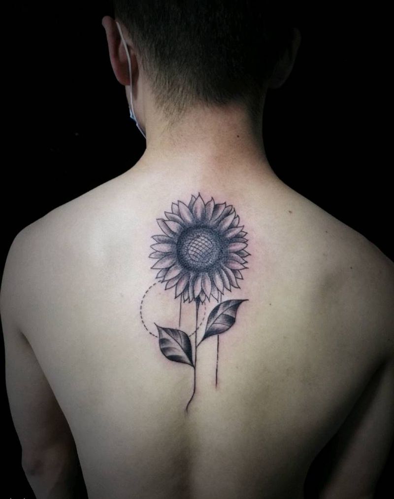 向日葵纹身图片_背部点刺向日葵纹身图案