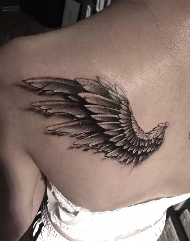 翅膀纹身图片
