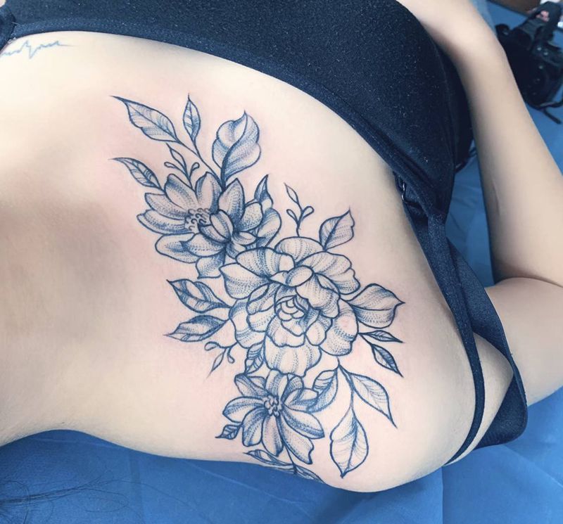 素描花纹身图片_肩部纹身图案