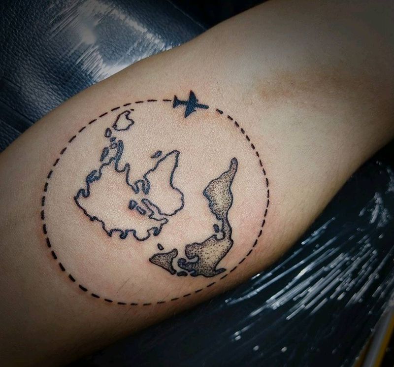 地图纹身图片_手臂几何纹身图案