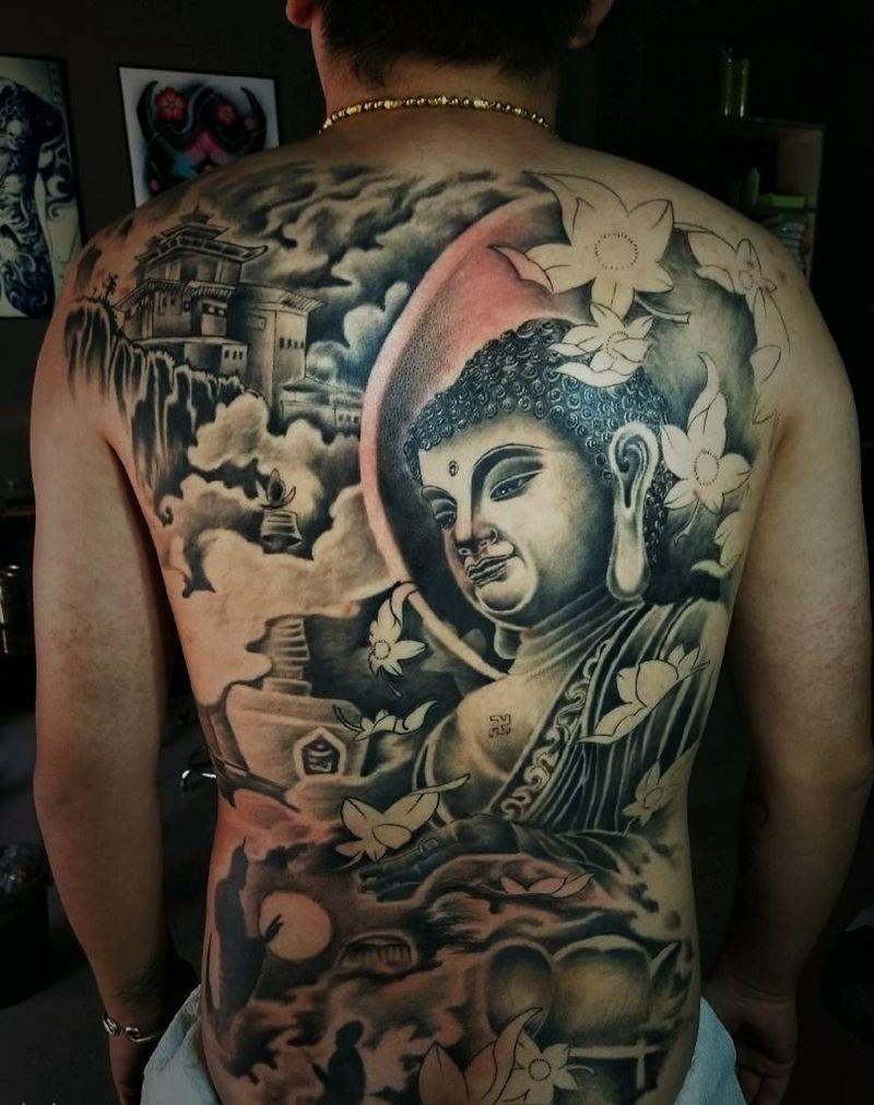 满背佛纹身图片_背部新传统佛纹身图案
