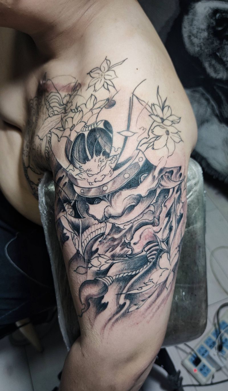 半甲纹身图片_胸部手臂新传统武士唐狮纹身图案