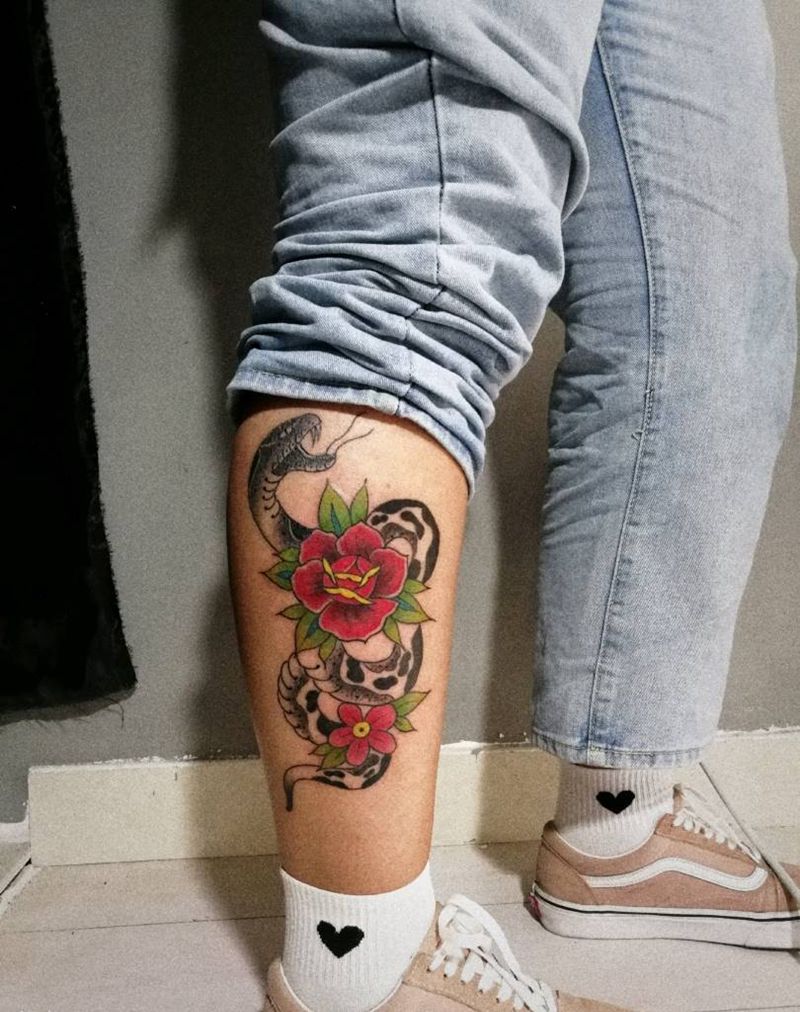 school蛇与花纹身图片_腿部Old School蛇花纹身图案