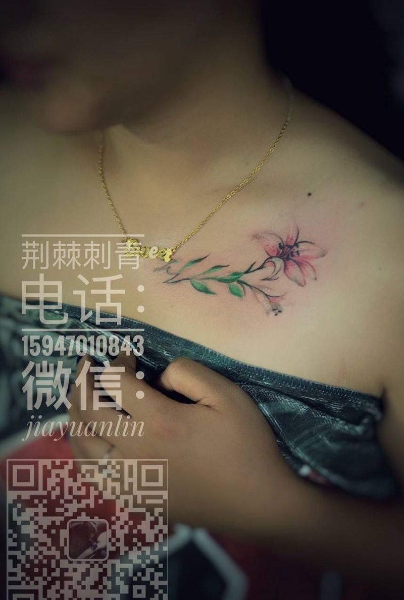 百合花纹身图片