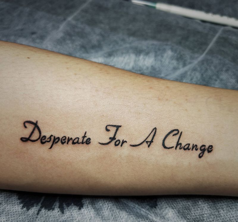 英文纹身图片_手臂花体字纹身图案