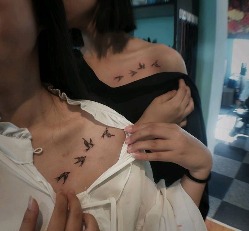 燕子纹身图片_肩部几何纹身图案