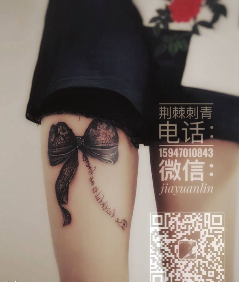 大腿后蝴蝶结纹身图片