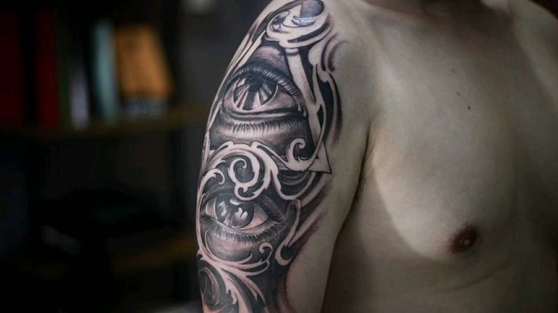 上帝之眼纹身图片