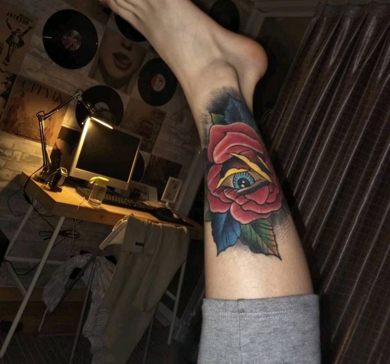 大长腿买家秀纹身图片_腿部欧美植物成品纹身图案