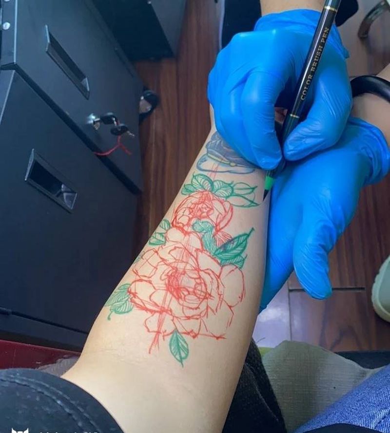 素花纹身图片_手臂点刺纹身图案