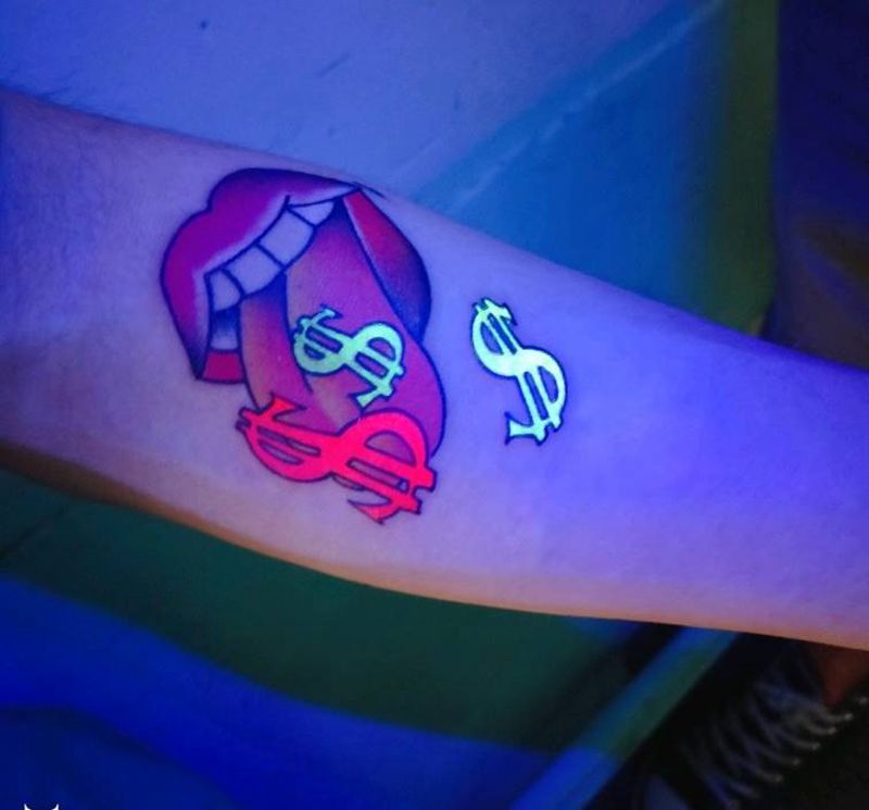 荧光纹身纹身图片_手臂Old School纹身图案