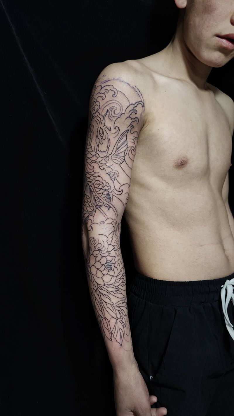 老传统花臂纹身图片_手臂老传统鱼菊花纹身图案