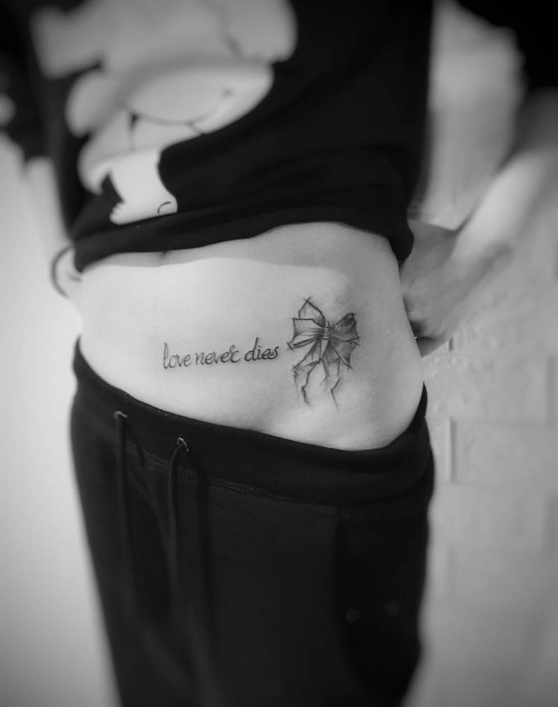 蝴蝶结纹身图片