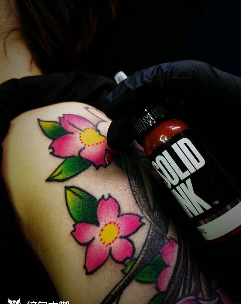 一角纹身图片_手臂新传统纹身图案