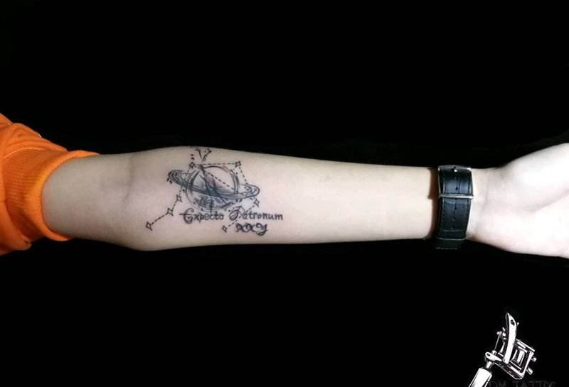 几何纹身图片_手部手臂几何纹身图案