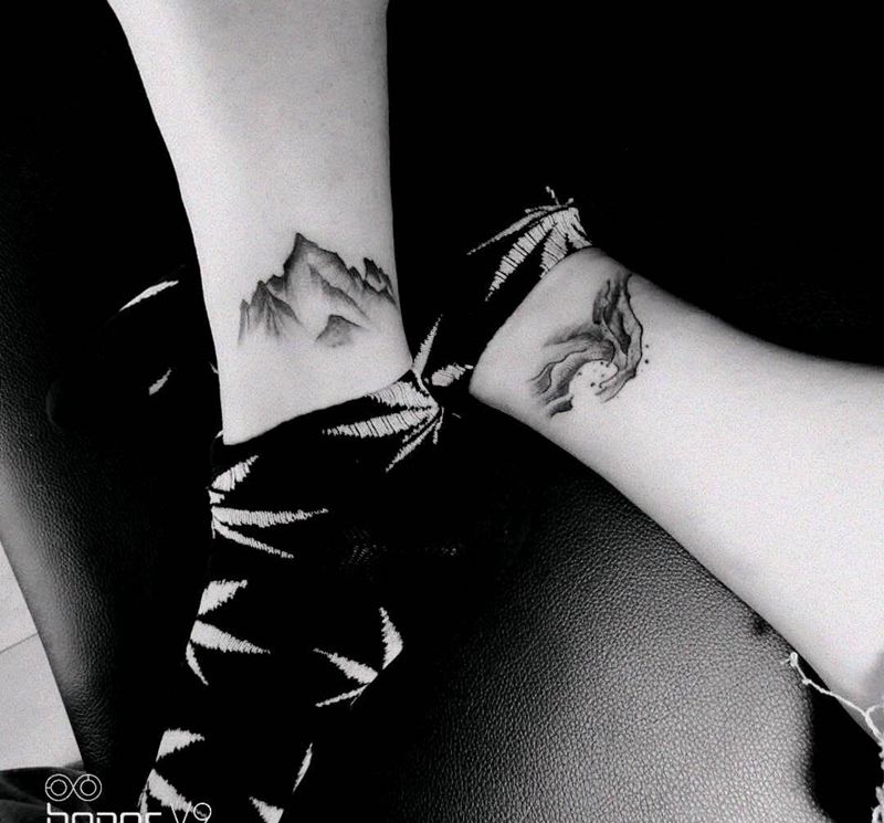 点刺山水纹身图片_腿部脚部清新几何静物成品纹身图案