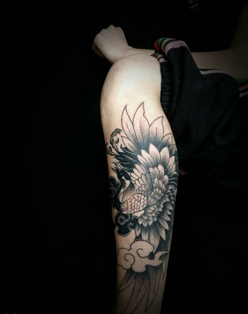 仙鹤纹身图片_腿部手臂老传统水墨遮盖纹身图案