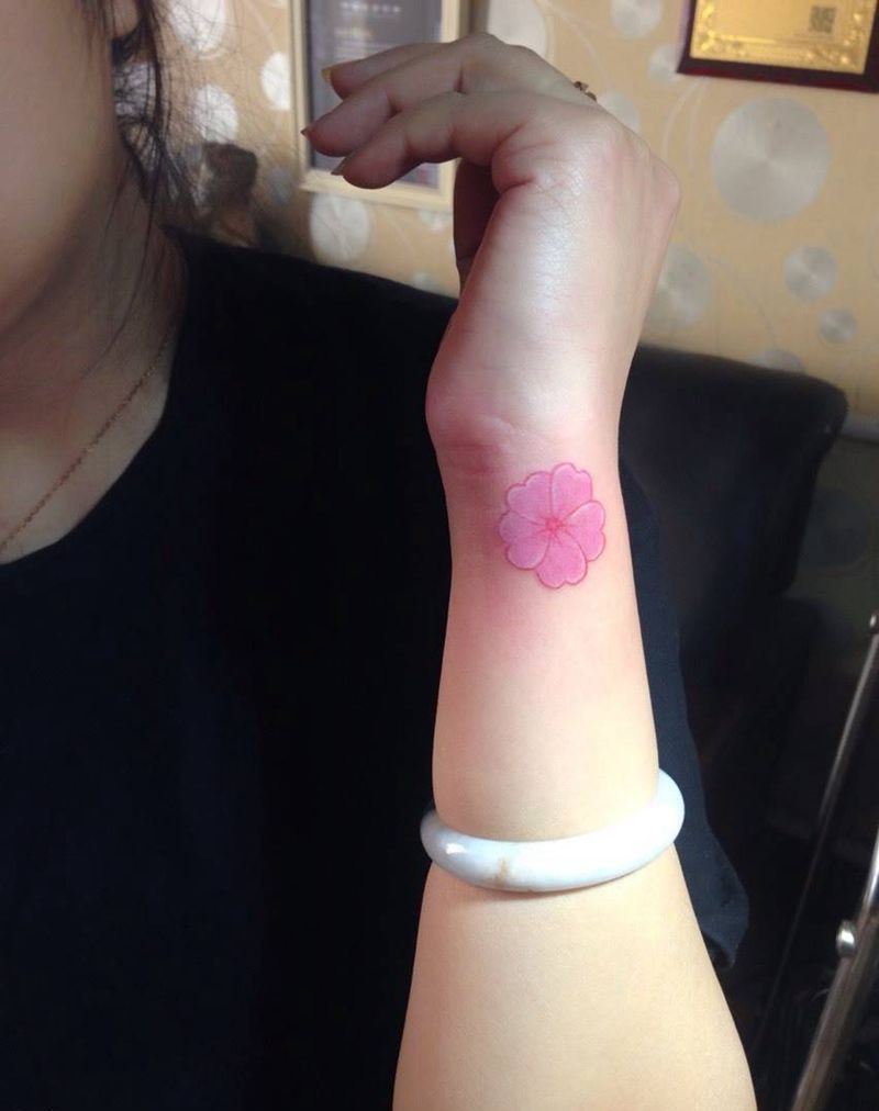 小花纹身图片_传统成品手臂植物纹身图案