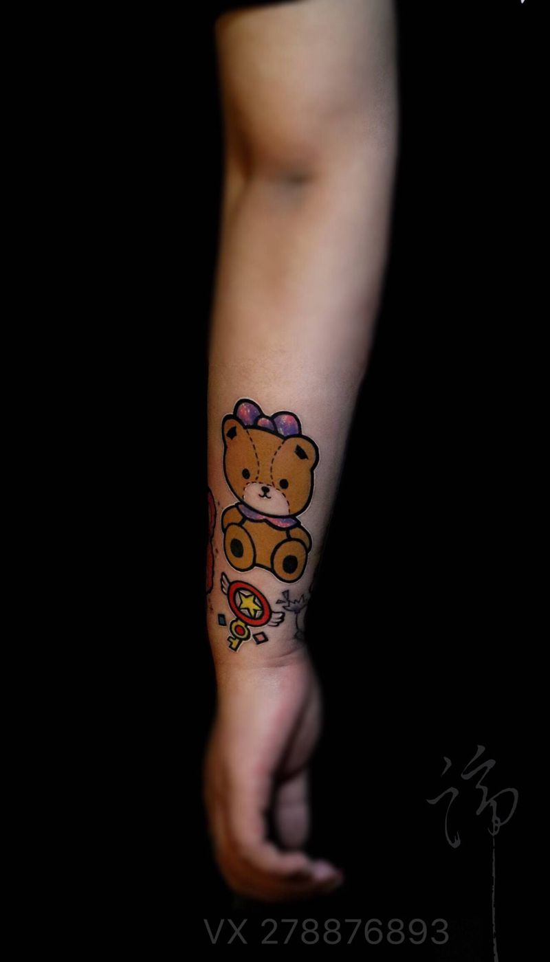 小熊纹身图片_手臂水彩小清新纹身图案