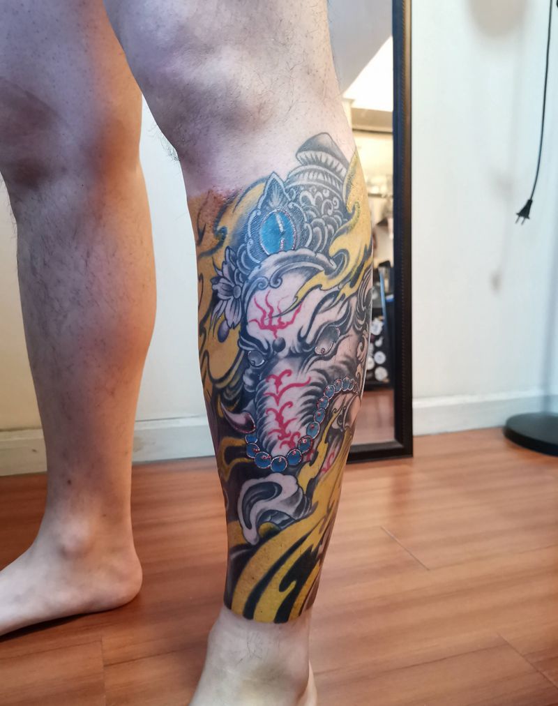 接图纹身图片_腿部新传统纹身图案