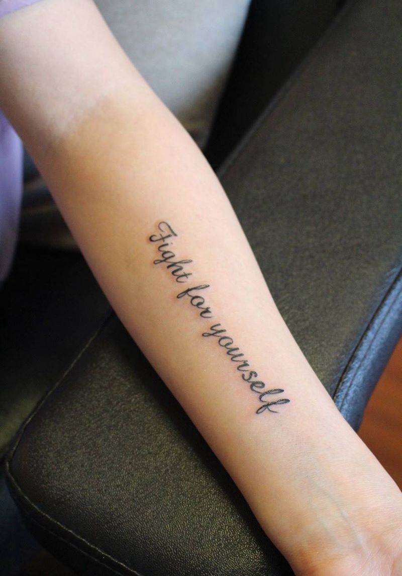 小字母纹身图片