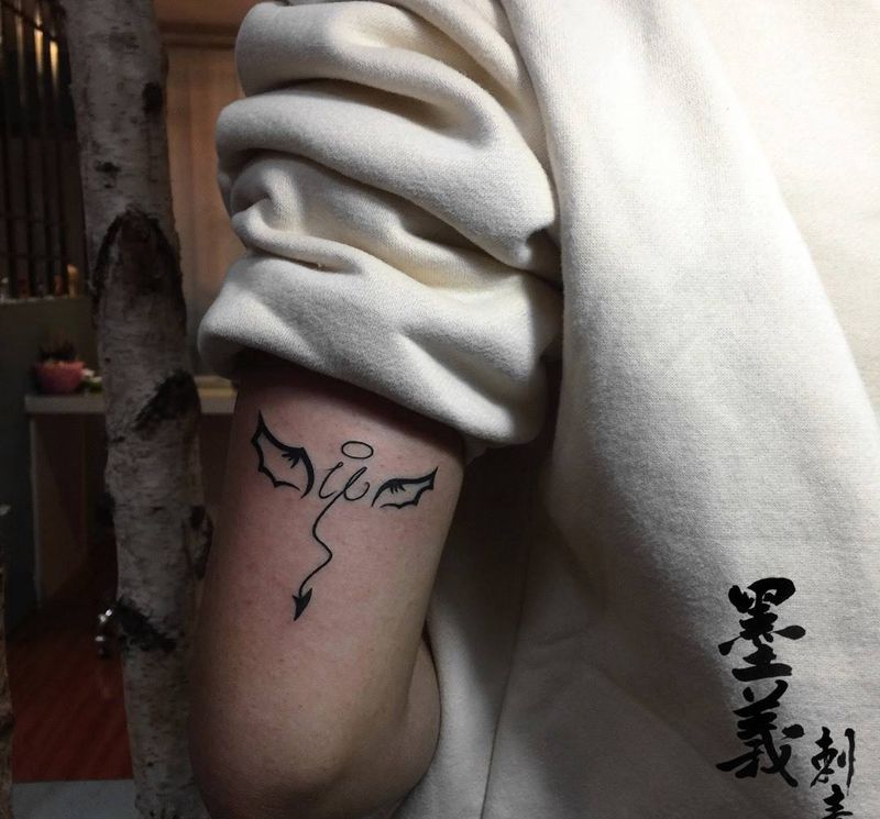 小恶魔纹身图片_成品颈部腰部欧美清新腿部贴纸人物图腾植物纹身图案