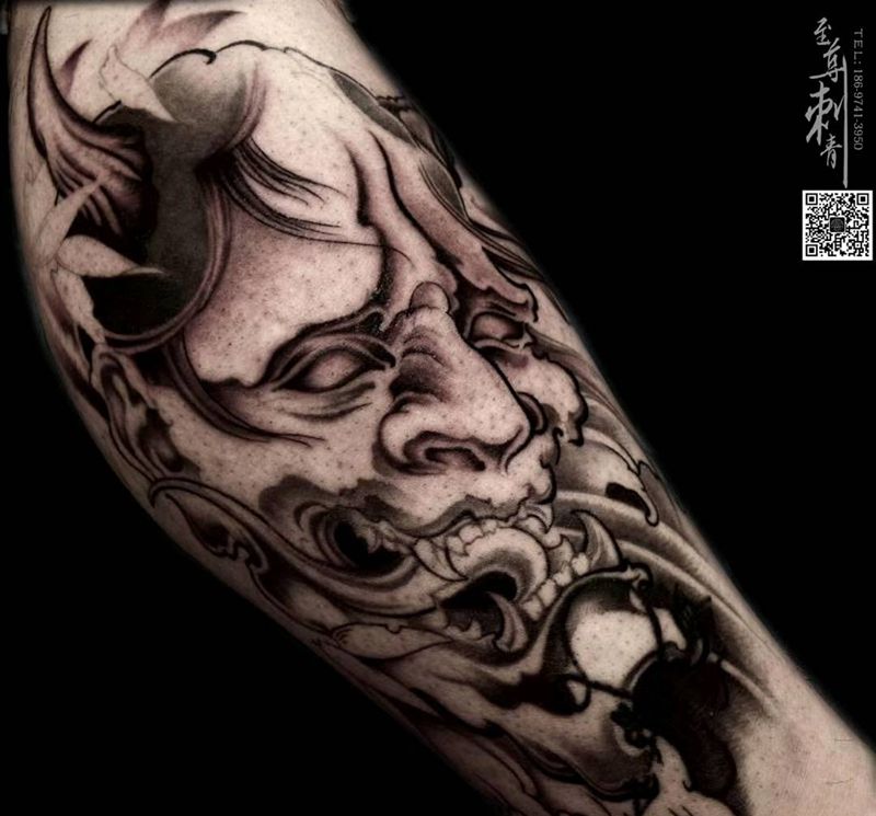 般若纹身图片_腿部新传统纹身图案