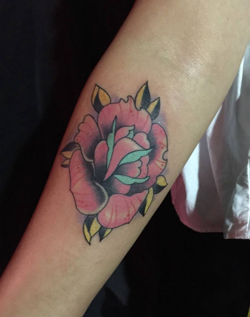 玫瑰花纹身图片_植物静物欧美清新传统手部成品手臂纹身图案