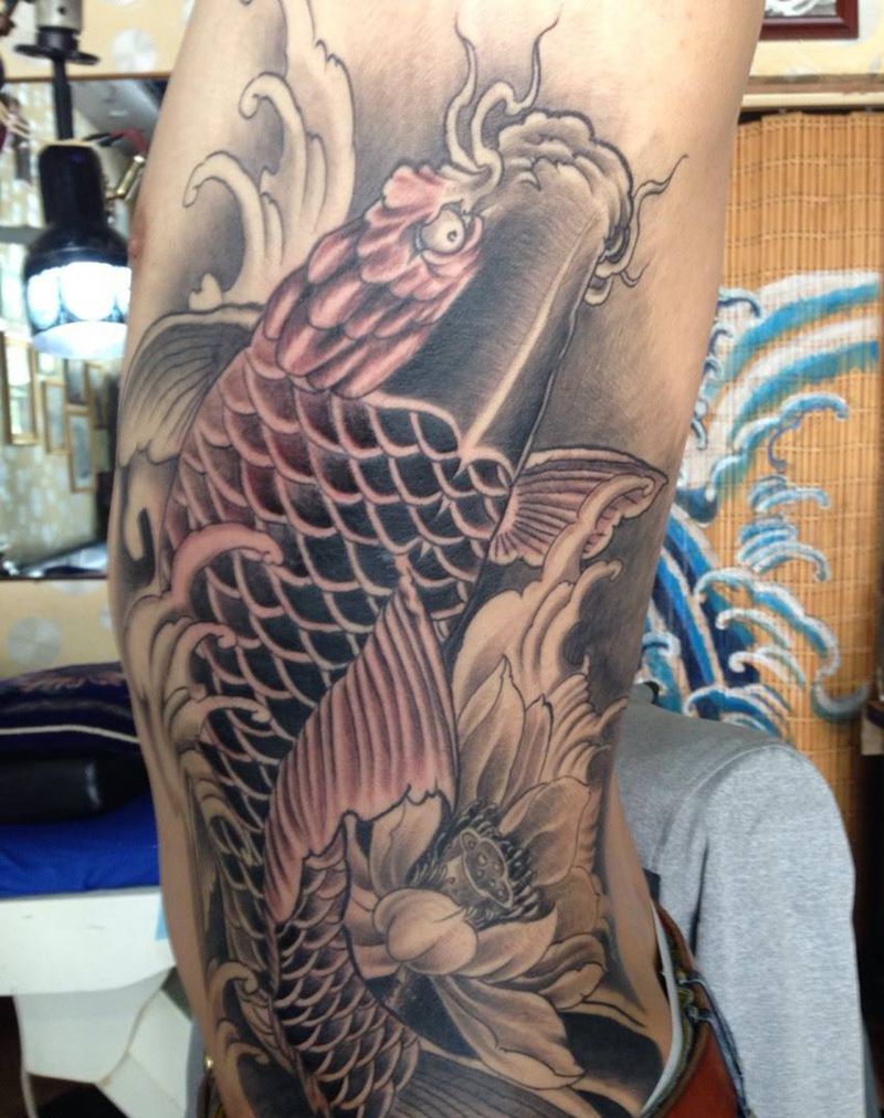 鲤鱼纹身图片_手稿成品腰部传统动物原创纹身图案